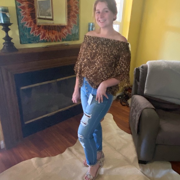 High Rise Button Fly Leopard Patch Skinny Jeans - Picture 13 of 13